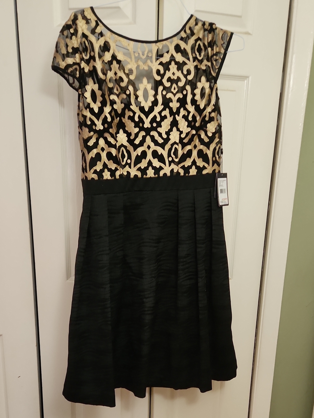 Adrianna Papell Black and Gold Cap-Sleeve Midi Dress